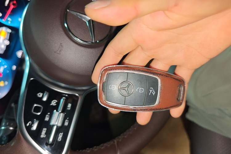Used Mercedes-Benz GLC 2021 GLC 300 L 4MATIC Dynamic Model Vehicle Key