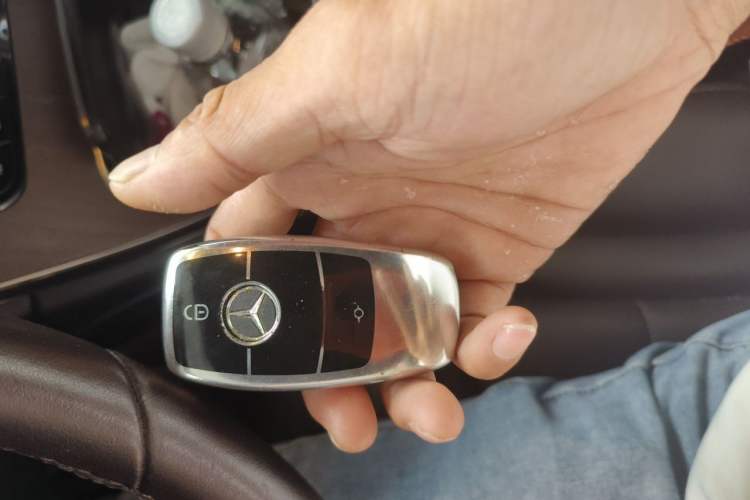 Used Mercedes-Benz GLC 2021 GLC 260 L 4MATIC Luxury Model Vehicle Key