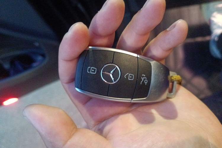 Used Mercedes-Benz GLC 2021 GLC 260 L 4MATIC Luxury Model Vehicle Key