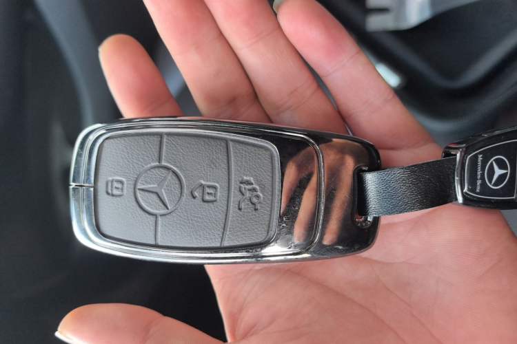 Used Mercedes-Benz GLC 2021 GLC 260 L 4MATIC Luxury Model Vehicle Key