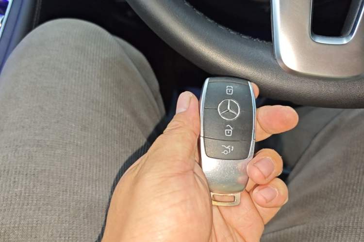 Used Mercedes-Benz GLC 2021 GLC 300 L 4MATIC Dynamic Model Vehicle Key