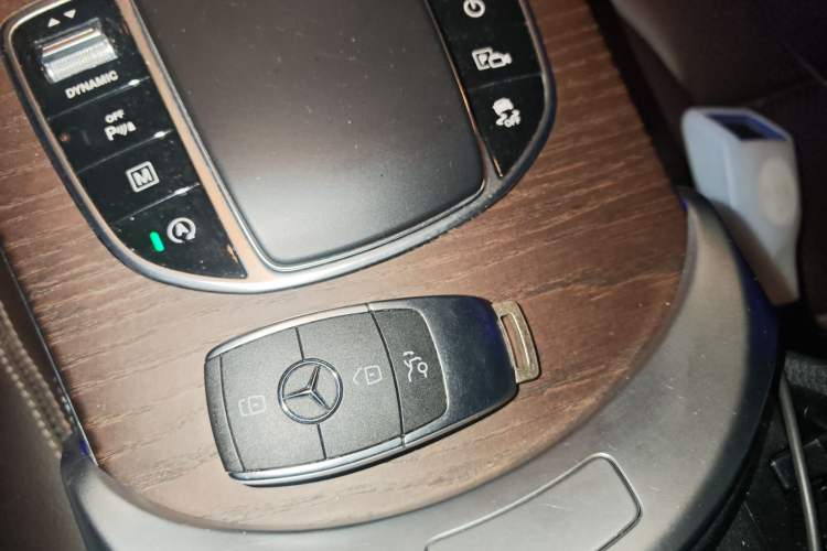 Used Mercedes-Benz GLC 2021 GLC 260 L 4MATIC Luxury Model Vehicle Key