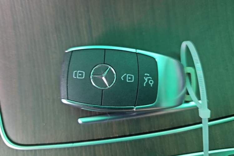 Used Mercedes-Benz GLC 2021 GLC 300 L 4MATIC Dynamic Model Vehicle Key