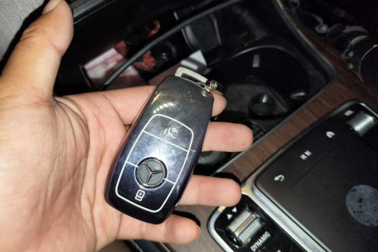 Used Mercedes-Benz GLC 2021 GLC 300 L 4MATIC Dynamic Model Vehicle Key