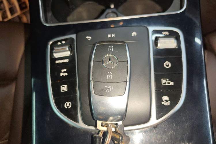 Used Mercedes-Benz GLC 2021 GLC 260 L 4MATIC Dynamic Edition Vehicle Key