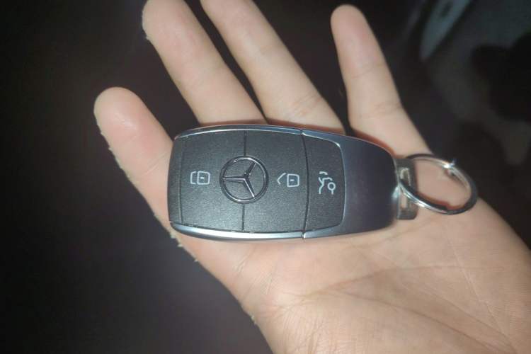 Used Mercedes-Benz GLC 2021 GLC 260 L 4MATIC Dynamic Edition Vehicle Key