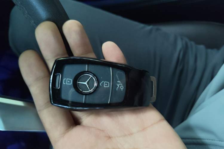 Used Mercedes-Benz GLC 2021 GLC 260 L 4MATIC Dynamic Edition Vehicle Key