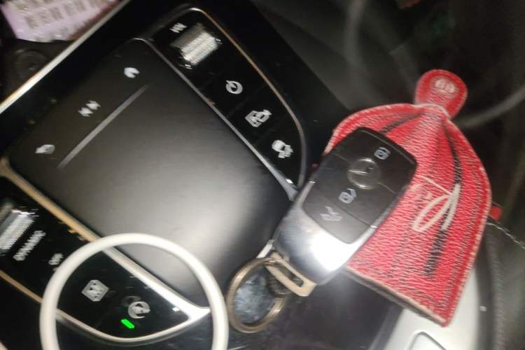 Used Mercedes-Benz GLC 2021 GLC 260 L 4MATIC Dynamic Edition Vehicle Key