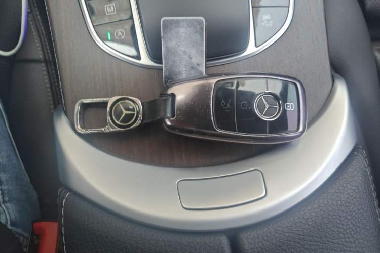 Used Mercedes-Benz GLC 2021 GLC 300 L 4MATIC Dynamic Model Vehicle Key