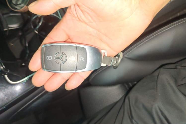 Used Mercedes-Benz GLC 2021 GLC 260 L 4MATIC Dynamic Edition Vehicle Key