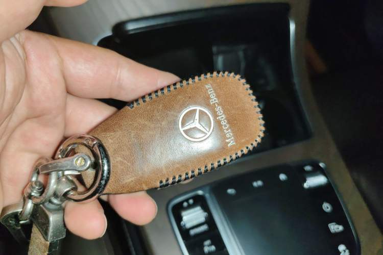 Used Mercedes-Benz GLC 2021 GLC 260 L 4MATIC Luxury Model Vehicle Key