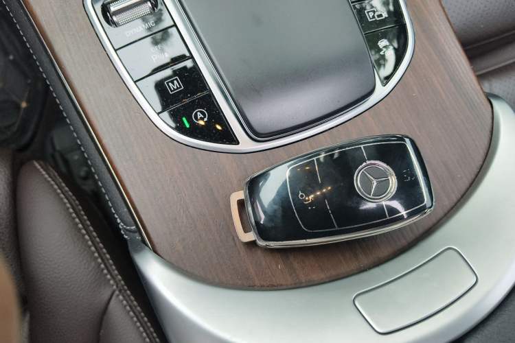 Used Mercedes-Benz GLC 2021 GLC 300 L 4MATIC Dynamic Model Vehicle Key