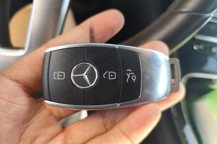 Used Mercedes-Benz GLC 2021 GLC 260 L 4MATIC Dynamic Edition Vehicle Key