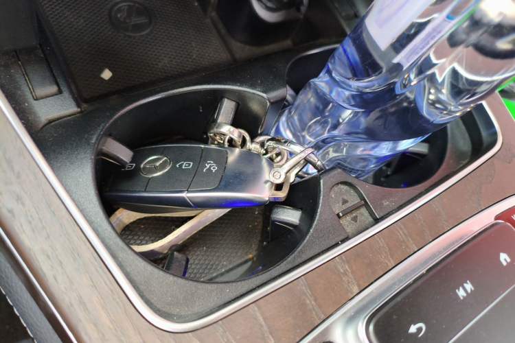 Used Mercedes-Benz GLC 2021 GLC 260 L 4MATIC Luxury Model Vehicle Key