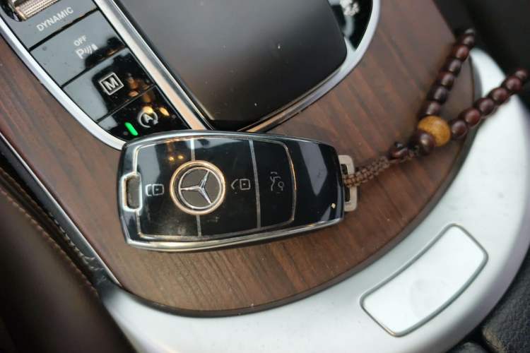 Used Mercedes-Benz GLC 2021 GLC 300 L 4MATIC Dynamic Model Vehicle Key