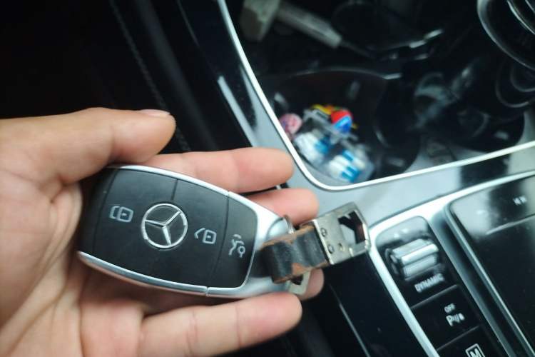 Used Mercedes-Benz GLC 2021 GLC 260 L 4MATIC Dynamic Edition Vehicle Key