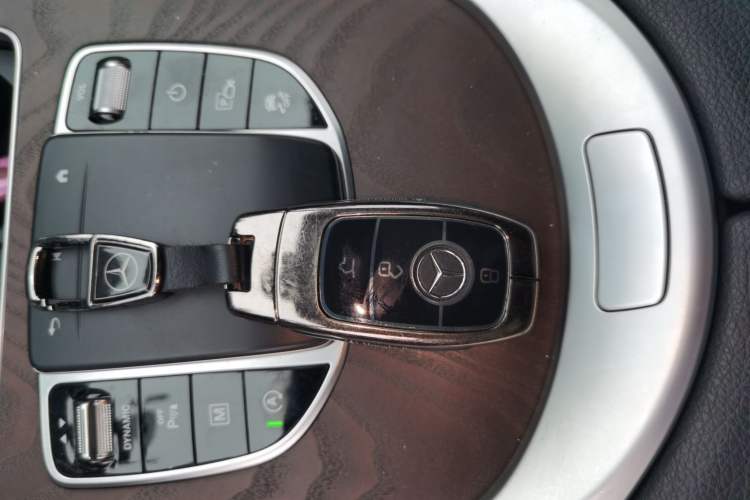 Used Mercedes-Benz GLC 2021 GLC 260 L 4MATIC Luxury Model Vehicle Key