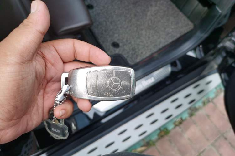 Used Mercedes-Benz GLC 2021 GLC 260 L 4MATIC Luxury Model Vehicle Key