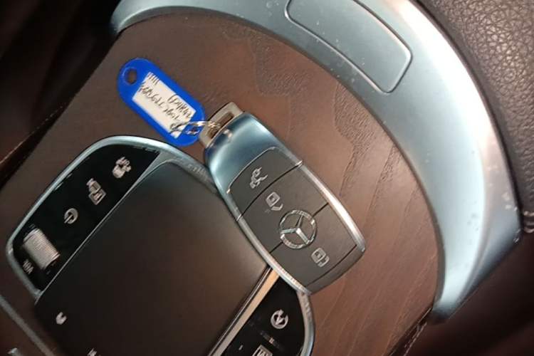 Used Mercedes-Benz GLC 2021 GLC 260 L 4MATIC Luxury Model Vehicle Key