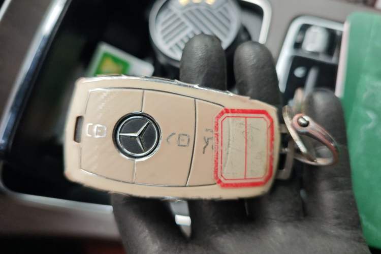 Used Mercedes-Benz GLC 2021 GLC 260 L 4MATIC Dynamic Edition Vehicle Key
