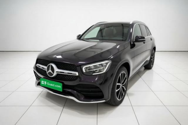 Ojetý Mercedes-Benz GLC 2021 GLC 260 L 4MATIC Luxury Model