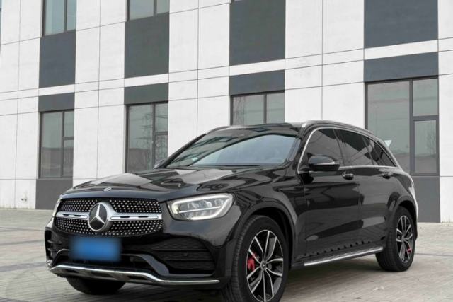 Ojetý Mercedes-Benz GLC 2021 GLC 300 L 4MATIC Dynamic Model