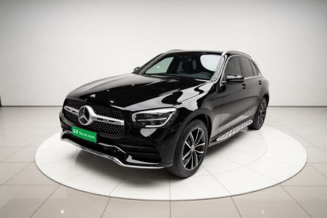 Ojetý Mercedes-Benz GLC 2021 GLC 260 L 4MATIC Luxury Model