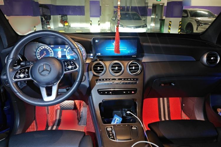 Used Mercedes-Benz GLC 2021 GLC 260 L 4MATIC Luxury Model Center Console