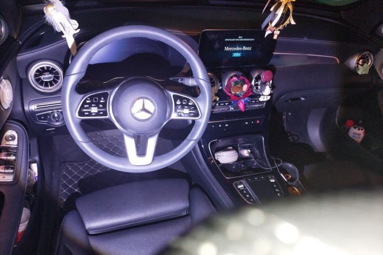 Used Mercedes-Benz GLC 2021 GLC 260 L 4MATIC Dynamic Edition Center Console