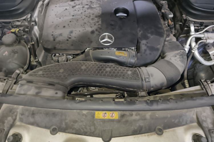 Used Mercedes-Benz GLC 2021 GLC 300 L 4MATIC Dynamic Model Engine Bay