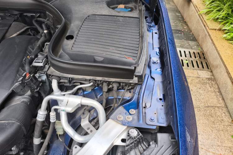 Used Mercedes-Benz GLC 2021 GLC 300 L 4MATIC Dynamic Model Engine Bay Left