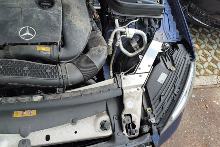 Used Mercedes-Benz GLC 2021 GLC 260 L 4MATIC Luxury Model Engine Bay Left