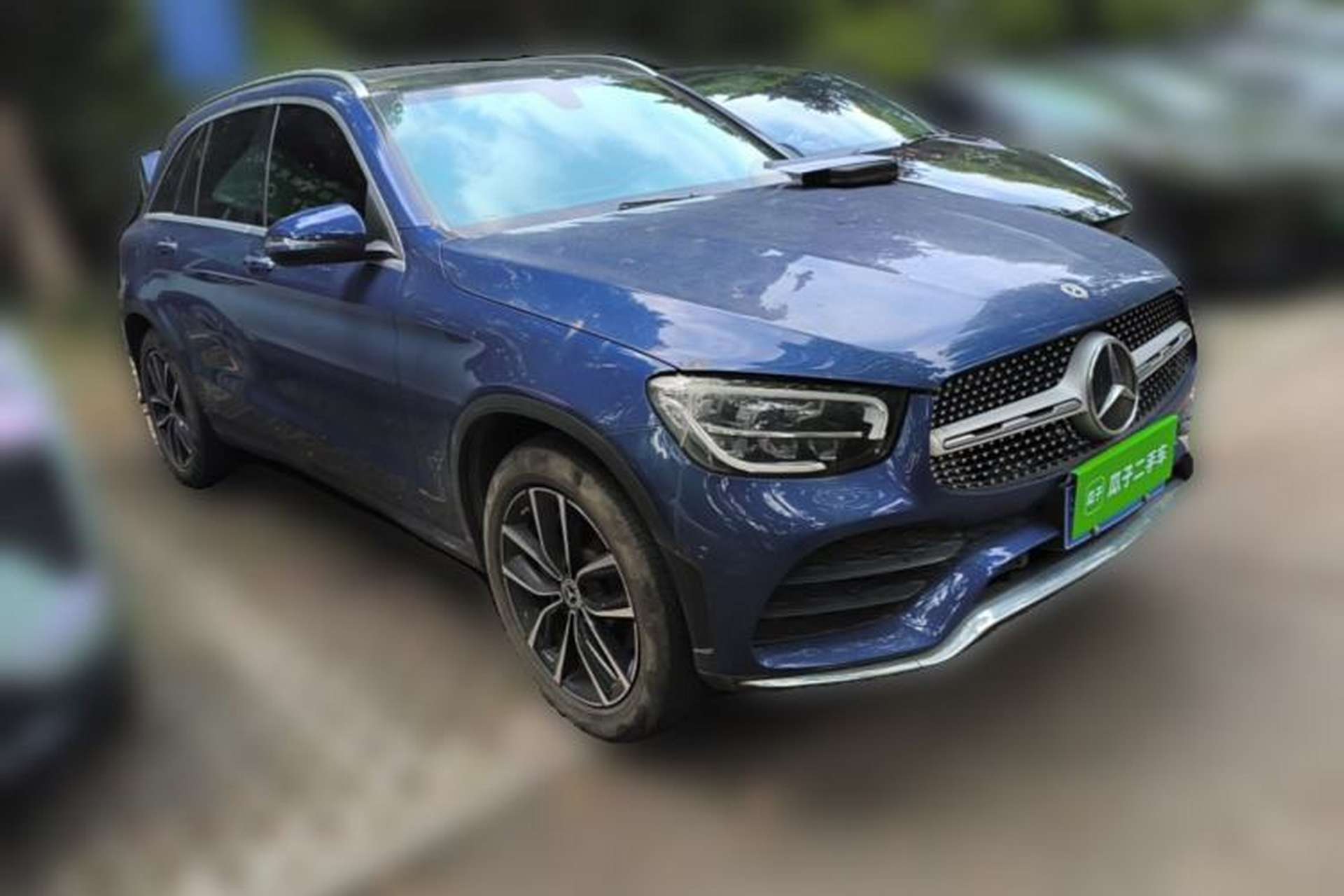 Used Mercedes-Benz GLC 2021 GLC 260 L 4MATIC Luxury Model Front Right 45 Deg