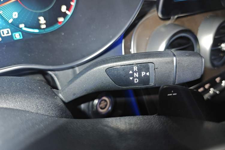 Used Mercedes-Benz GLC 2021 GLC 260 L 4MATIC Luxury Model Gear Lever