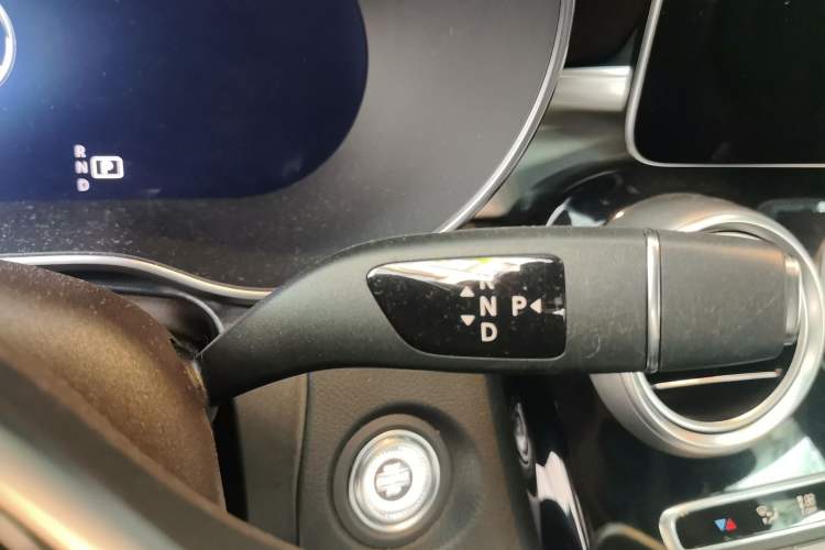 Used Mercedes-Benz GLC 2021 GLC 260 L 4MATIC Dynamic Edition Gear Lever