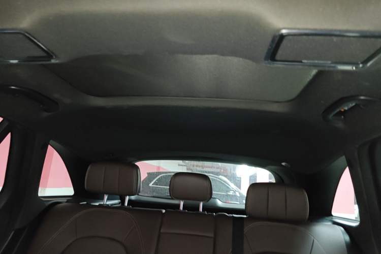 Used Mercedes-Benz GLC 2021 GLC 300 L 4MATIC Dynamic Model Headliner
