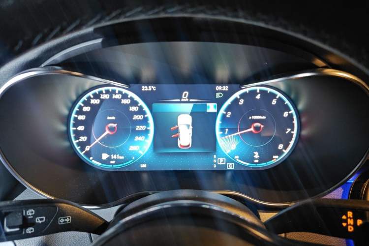 Used Mercedes-Benz GLC 2021 GLC 260 L 4MATIC Luxury Model Instrument Cluster