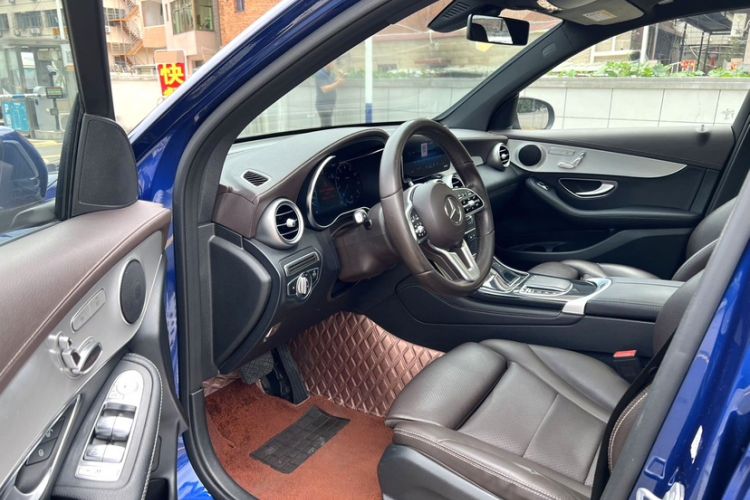 Used Mercedes-Benz GLC 2021 GLC 260 L 4MATIC Dynamic Edition Interior 2
