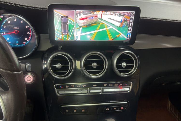 Used Mercedes-Benz GLC 2021 GLC 260 L 4MATIC Dynamic Edition Interior 5