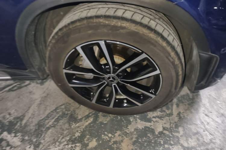 Used Mercedes-Benz GLC 2021 GLC 300 L 4MATIC Dynamic Model Right Front Wheel Hub