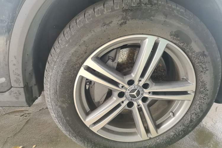 Used Mercedes-Benz GLC 2021 GLC 260 L 4MATIC Dynamic Edition Right Front Wheel Hub