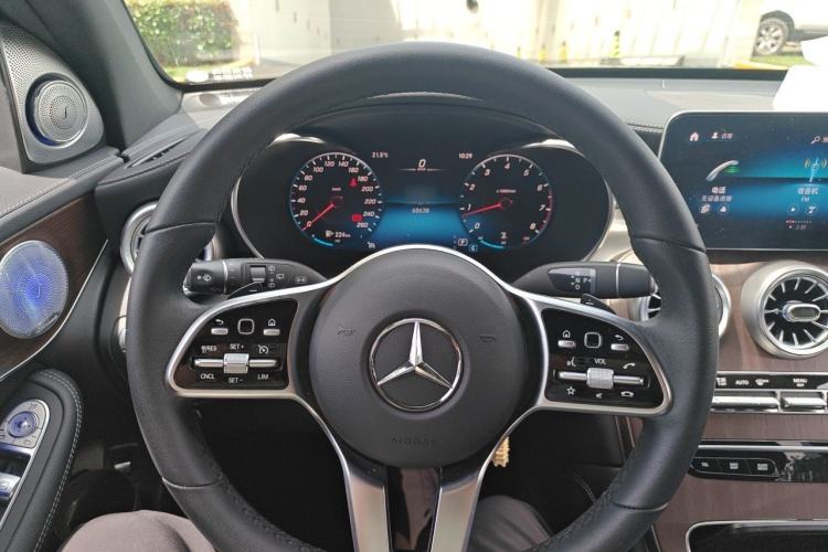 Used Mercedes-Benz GLC 2021 GLC 260 L 4MATIC Luxury Model Steering Wheel