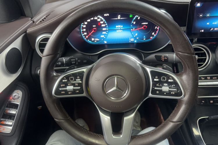 Used Mercedes-Benz GLC 2021 GLC 260 L 4MATIC Dynamic Edition Steering Wheel