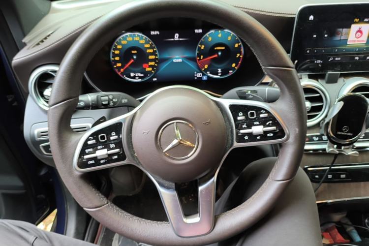 Used Mercedes-Benz GLC 2021 GLC 260 L 4MATIC Luxury Model Steering Wheel