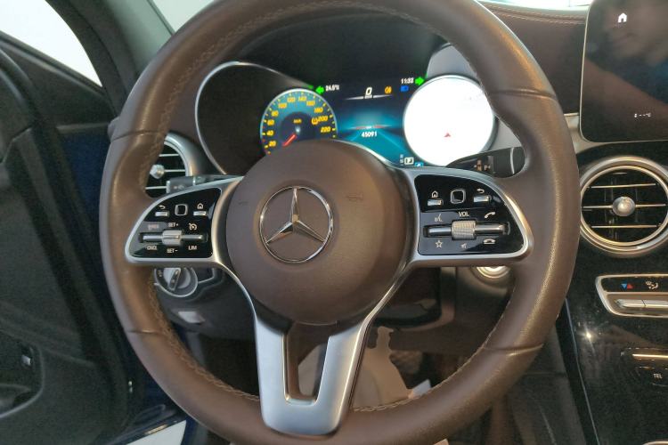 Used Mercedes-Benz GLC 2021 GLC 260 L 4MATIC Dynamic Edition Steering Wheel