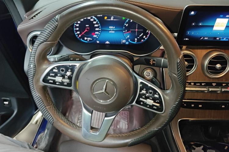 Used Mercedes-Benz GLC 2021 GLC 300 L 4MATIC Dynamic Model Steering Wheel