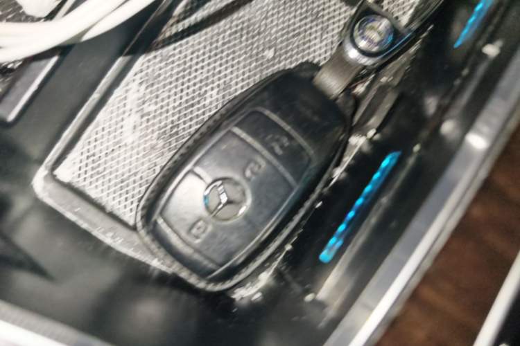 Used Mercedes-Benz GLC 2021 GLC 300 L 4MATIC Dynamic Model Vehicle Key