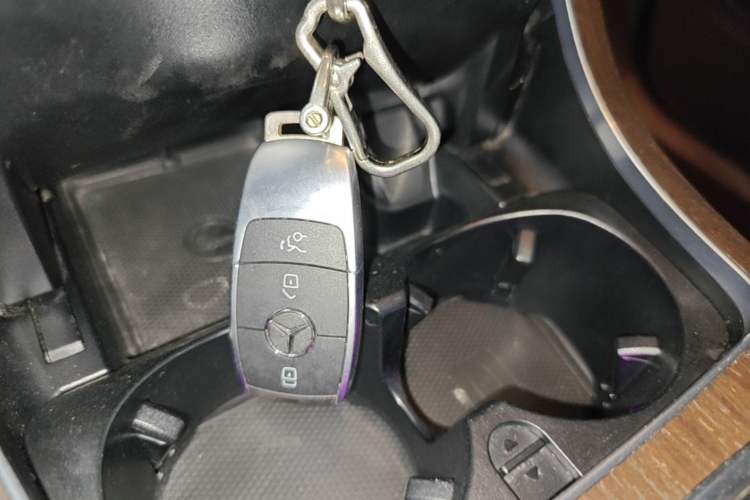 Used Mercedes-Benz GLC 2021 GLC 300 L 4MATIC Dynamic Model Vehicle Key