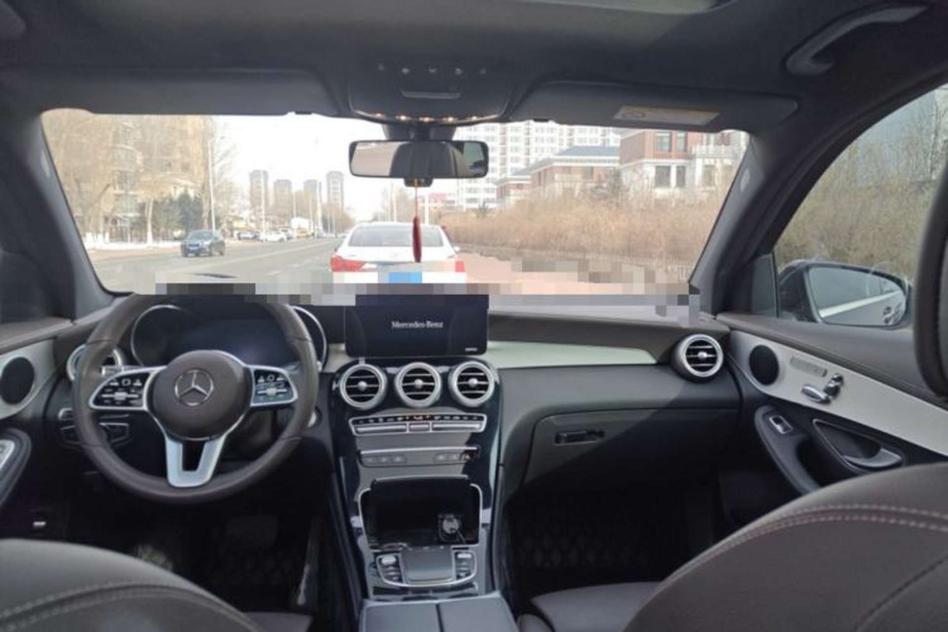 Used Mercedes-Benz GLC 2021 GLC 260 L 4MATIC Dynamic Edition Center Console