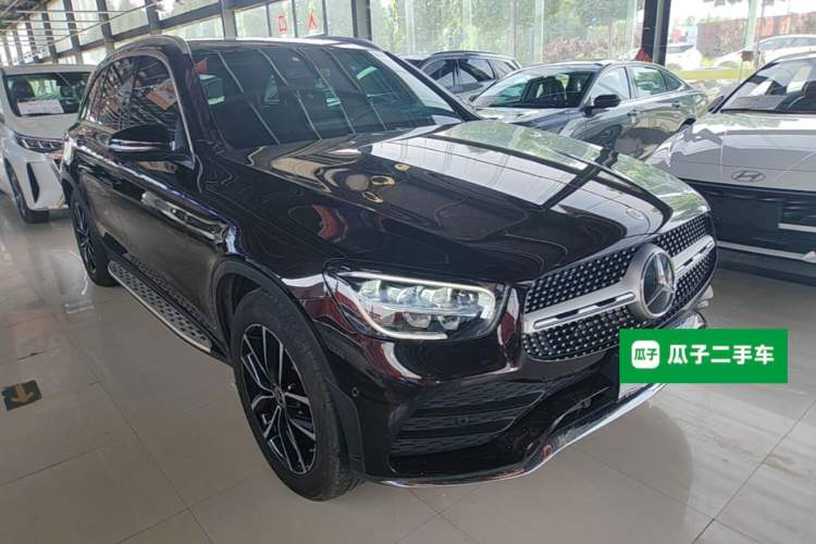 Used Mercedes-Benz GLC 2021 GLC 260 L 4MATIC Luxury Model Front Right 45 Deg